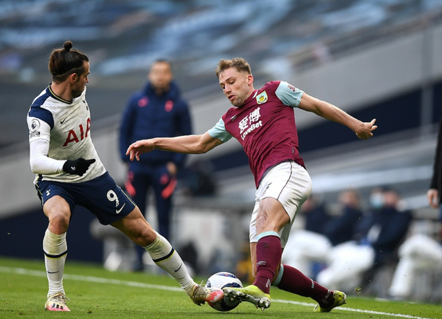 曼晚：阿莫林对达洛特进行一对一训练，已将其打造为进攻利器（曼晚：阿莫林单独指导达洛特，已将其塑造成进攻尖刀）