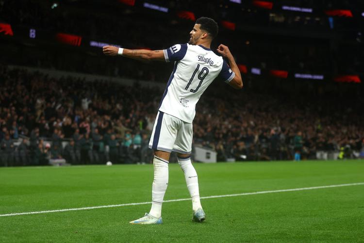 足球俱乐部年度转会总结