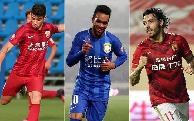 球迷：这人能飞吧？