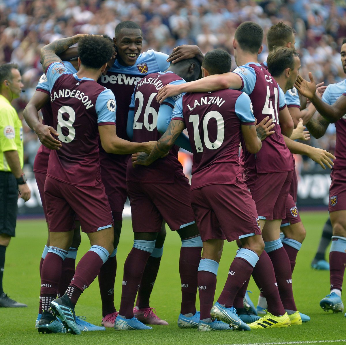 美高梅中国推出“艺术博彩体验”展览